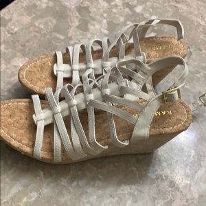 Rampage tan wedges 9.5